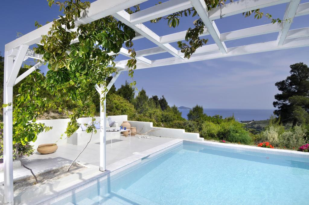 Anemolia Villas With Private Pools Near The Most Beautiful Beaches Of Alonissos Isomata Exterior photo