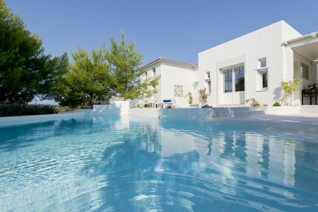 Anemolia Villas With Private Pools Near The Most Beautiful Beaches Of Alonissos Isomata Exterior photo